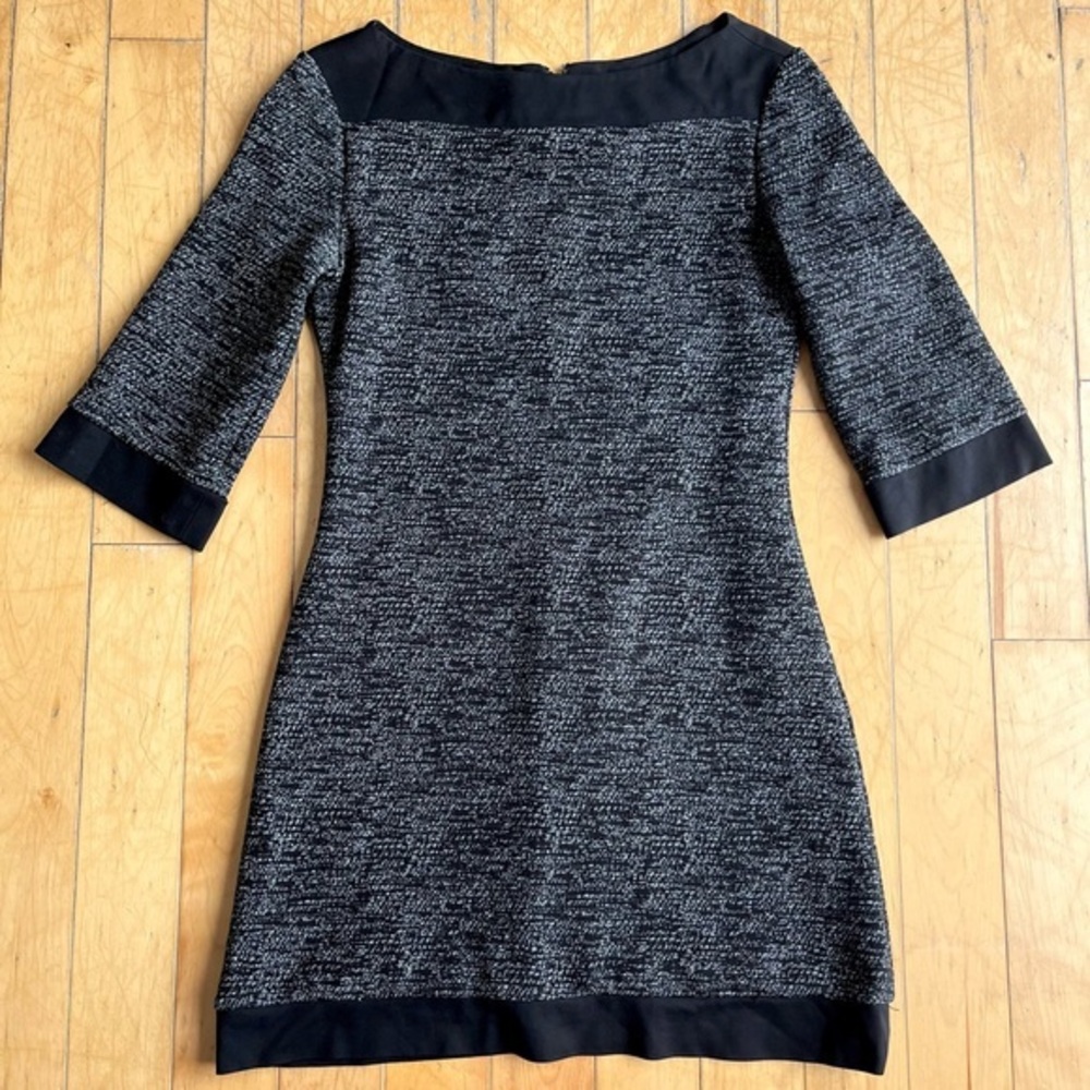 Le Chateau Black and Gray 3/4 Sleeve Dress or Tunic Size Medium